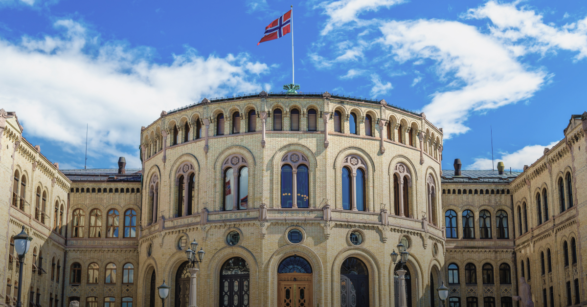 banko sąskaitą, banko saskaita, Norvegijos nacionalinis bankas, National Bank of Norway, Oslas, Oslo, Norvegijos vėliava, veliava, Norvegija